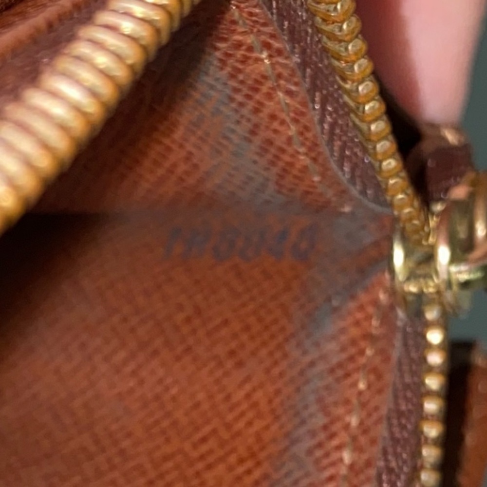 Louis Vuitton Monogram Wallet - Picture 14 of 16